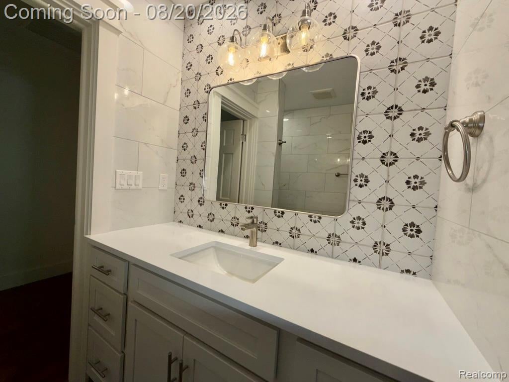 26091 German Mill Road Franklin, MI 48025 - Photo 18 of 28 Gallery Image 18