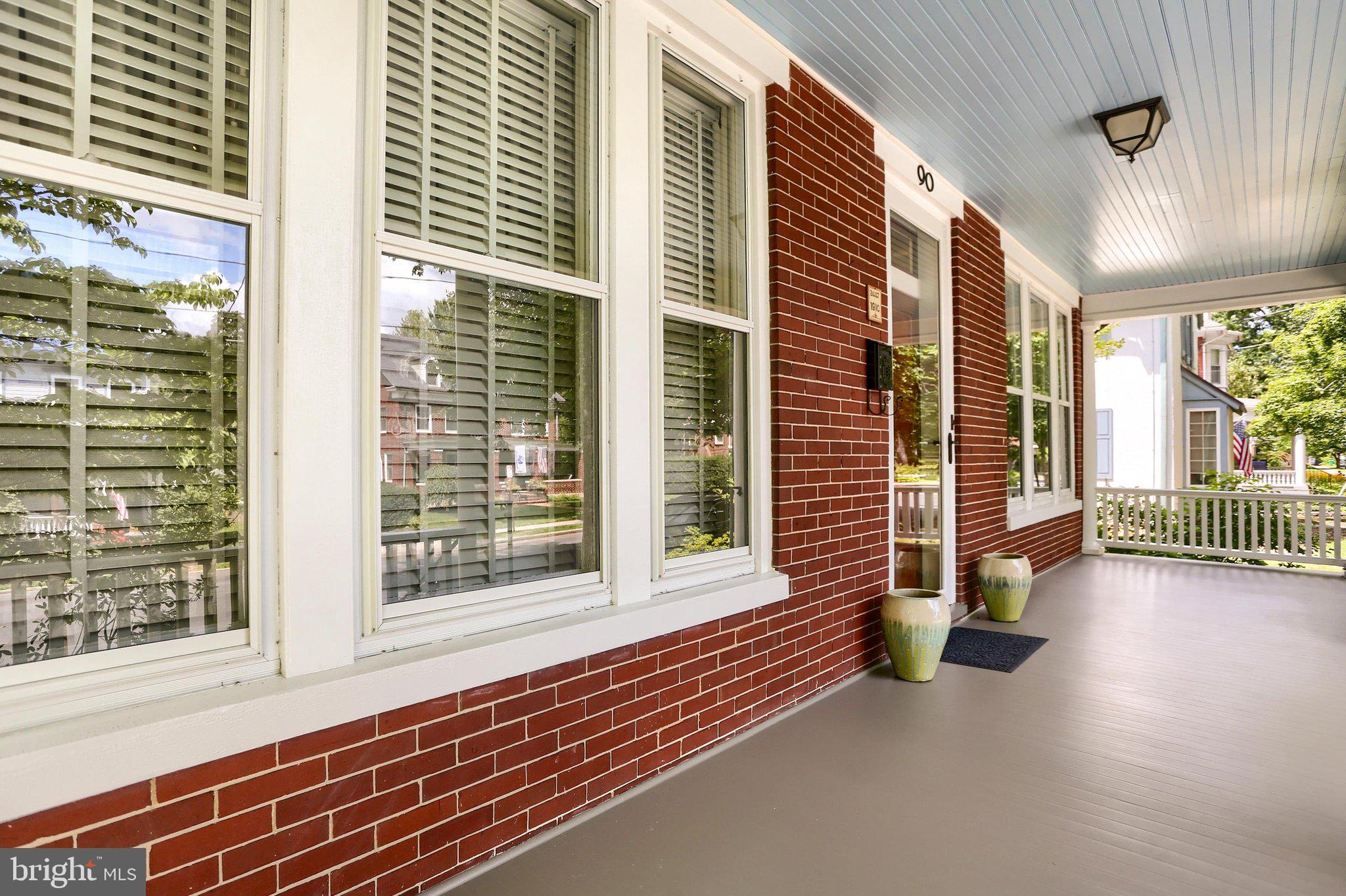 90 East Ridge Street Carlisle, PA 17013 - Photo 3 of 51 Please come on in!
