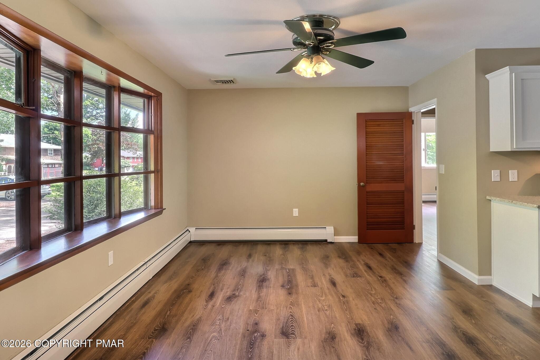 307 Foxglove Road Stroudsburg, PA 18360 - Photo 13 of 41 Dining Area