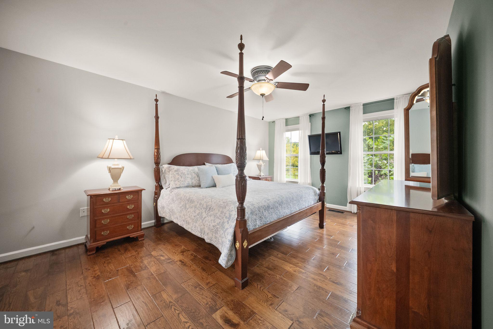 35499 Broken Arrow Road Round Hill, VA 20141 - Photo 25 of 82 Primary bedroom with walk in closet
