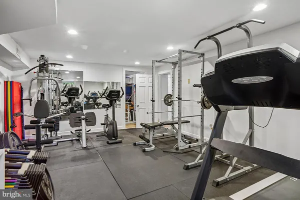 $2,200,000 | 5 Belleview Drive, Severna Park, MD 21146