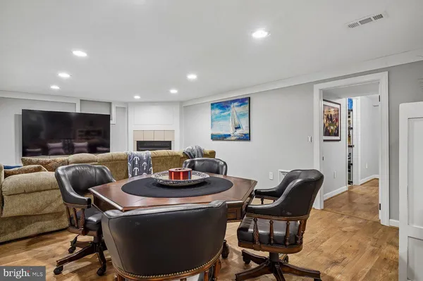 $2,200,000 | 5 Belleview Drive, Severna Park, MD 21146