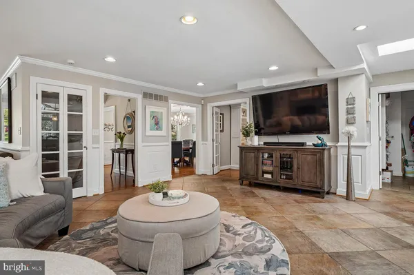 $2,200,000 | 5 Belleview Drive, Severna Park, MD 21146