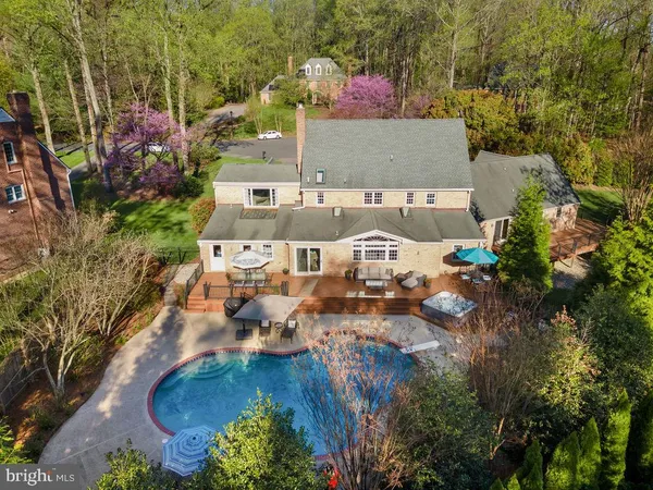 $2,200,000 | 5 Belleview Drive, Severna Park, MD 21146