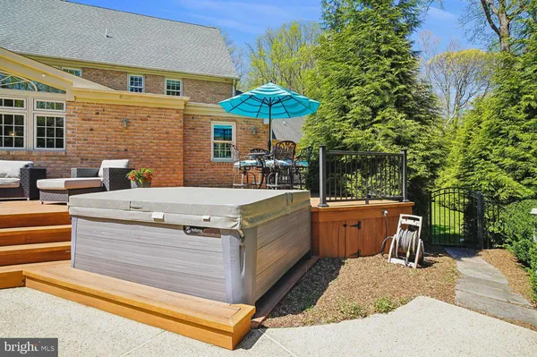 $2,200,000 | 5 Belleview Drive, Severna Park, MD 21146