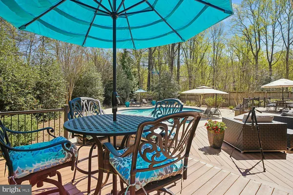 $2,200,000 | 5 Belleview Drive, Severna Park, MD 21146