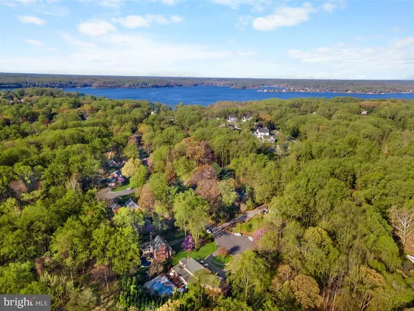 $2,200,000 | 5 Belleview Drive, Severna Park, MD 21146