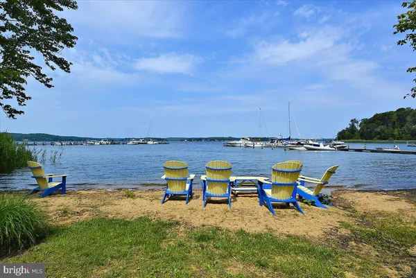 $2,200,000 | 5 Belleview Drive, Severna Park, MD 21146