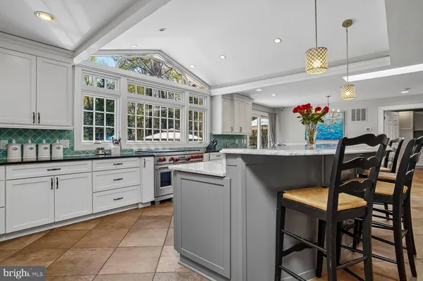 $2,200,000 | 5 Belleview Drive, Severna Park, MD 21146