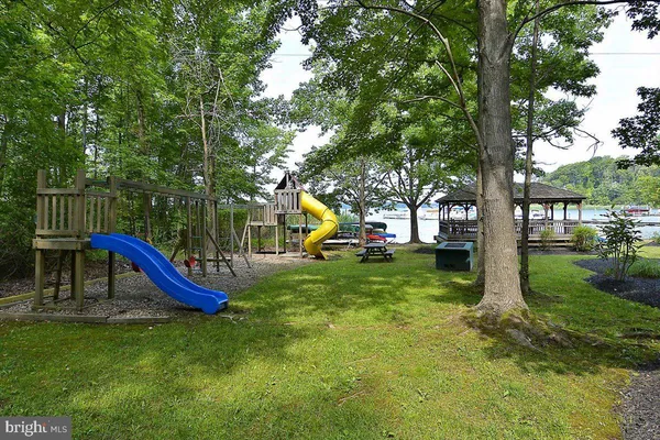 $2,200,000 | 5 Belleview Drive, Severna Park, MD 21146