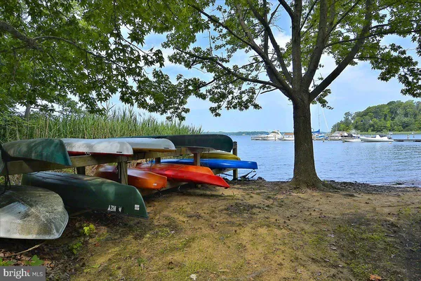 $2,200,000 | 5 Belleview Drive, Severna Park, MD 21146