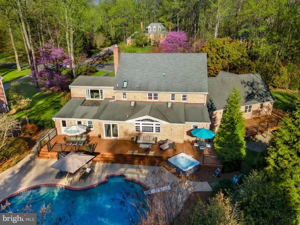 $2,200,000 | 5 Belleview Drive, Severna Park, MD 21146