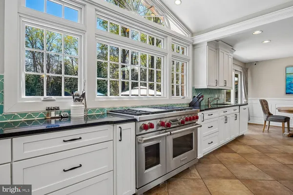 $2,200,000 | 5 Belleview Drive, Severna Park, MD 21146