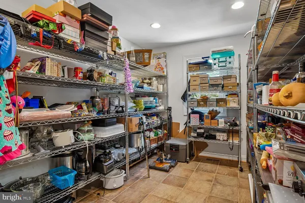 $2,200,000 | 5 Belleview Drive, Severna Park, MD 21146