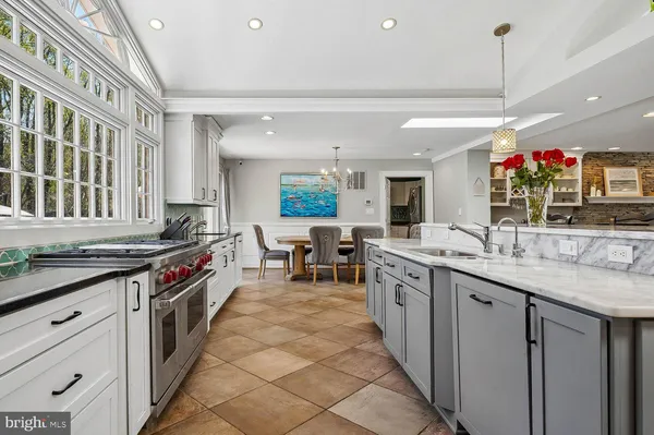 $2,200,000 | 5 Belleview Drive, Severna Park, MD 21146