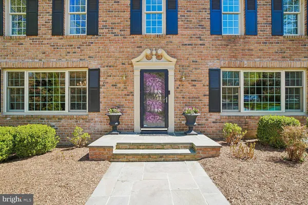 $2,200,000 | 5 Belleview Drive, Severna Park, MD 21146