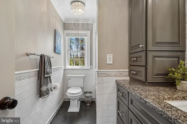 $2,200,000 | 5 Belleview Drive, Severna Park, MD 21146