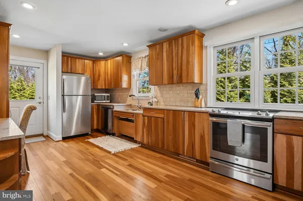 $2,200,000 | 5 Belleview Drive, Severna Park, MD 21146