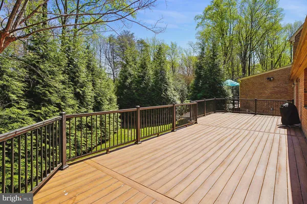 $2,200,000 | 5 Belleview Drive, Severna Park, MD 21146