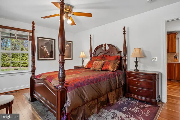 $2,200,000 | 5 Belleview Drive, Severna Park, MD 21146