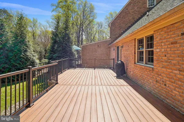 $2,200,000 | 5 Belleview Drive, Severna Park, MD 21146