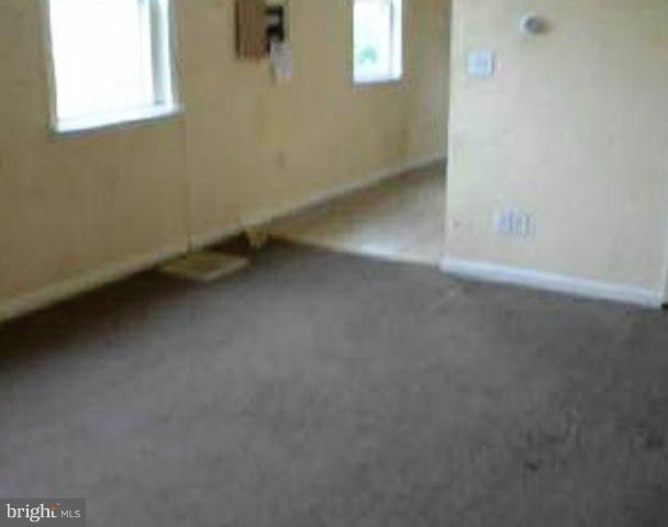 31 Sollers Point Road Dundalk, MD 21222 - Photo 3 of 10 Interior (General)