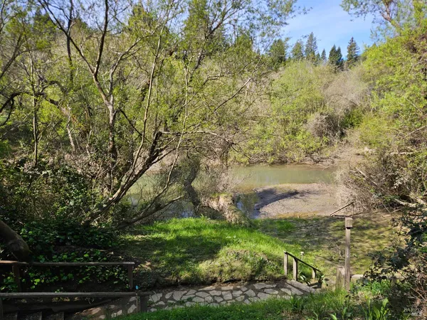 $699,000 | 16868 Center Way, Guerneville, CA 95446