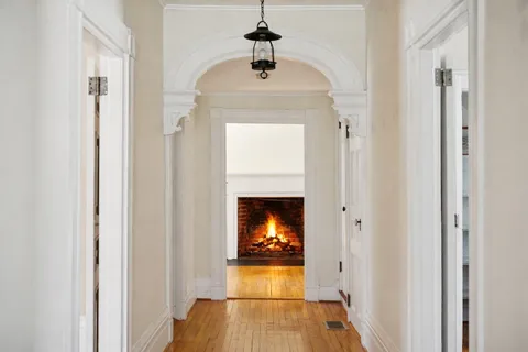 $3,395,000 | 338 Main Street, Sag Harbor, NY 11963