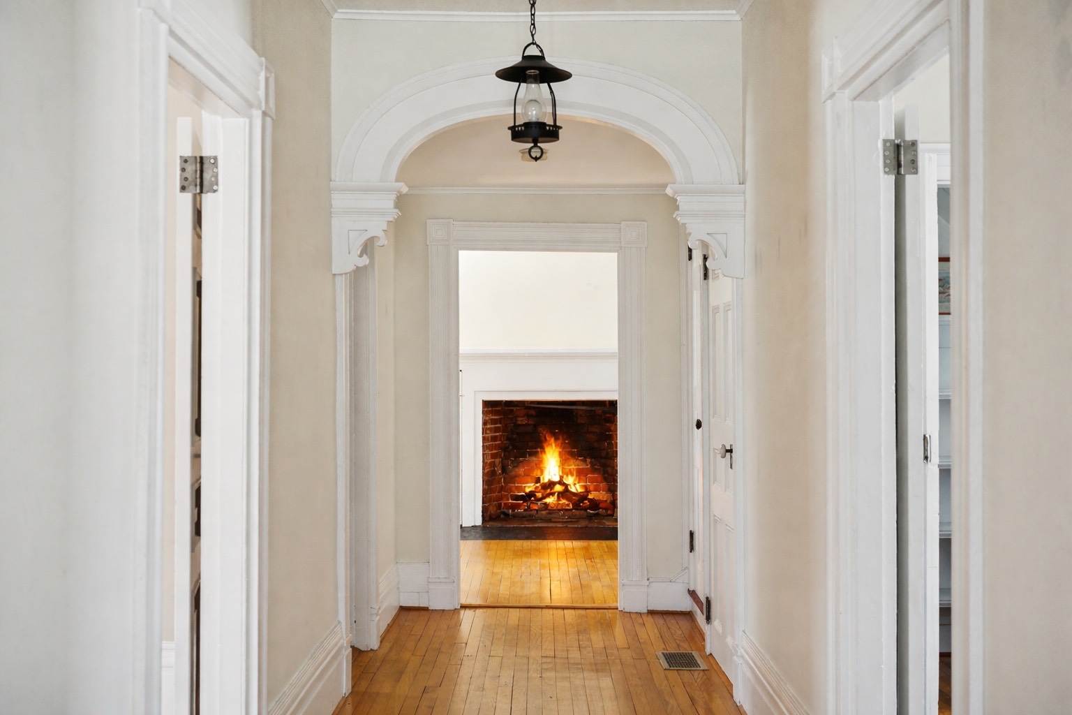 338 Main Street Sag Harbor, NY 11963 - Photo 8 of 22
