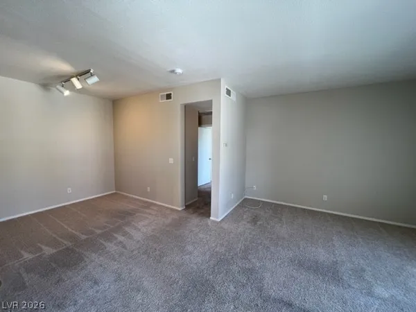 $1,550 | 251 South Green Valley Parkway, Unit 1321, Henderson, NV 89012