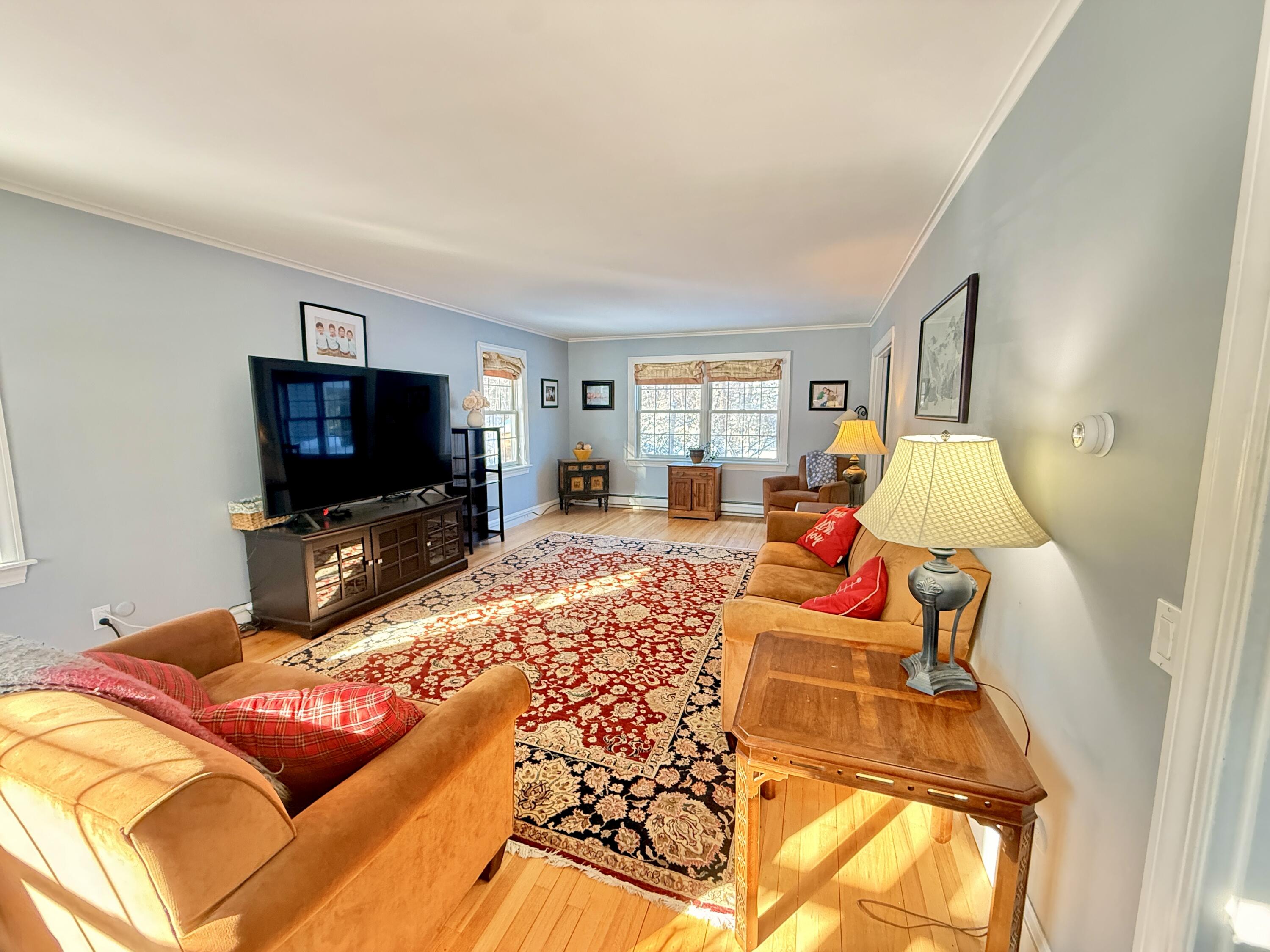 1 Eaton Drive Waterville, ME 04901 - Photo 17 of 33 Livingroom