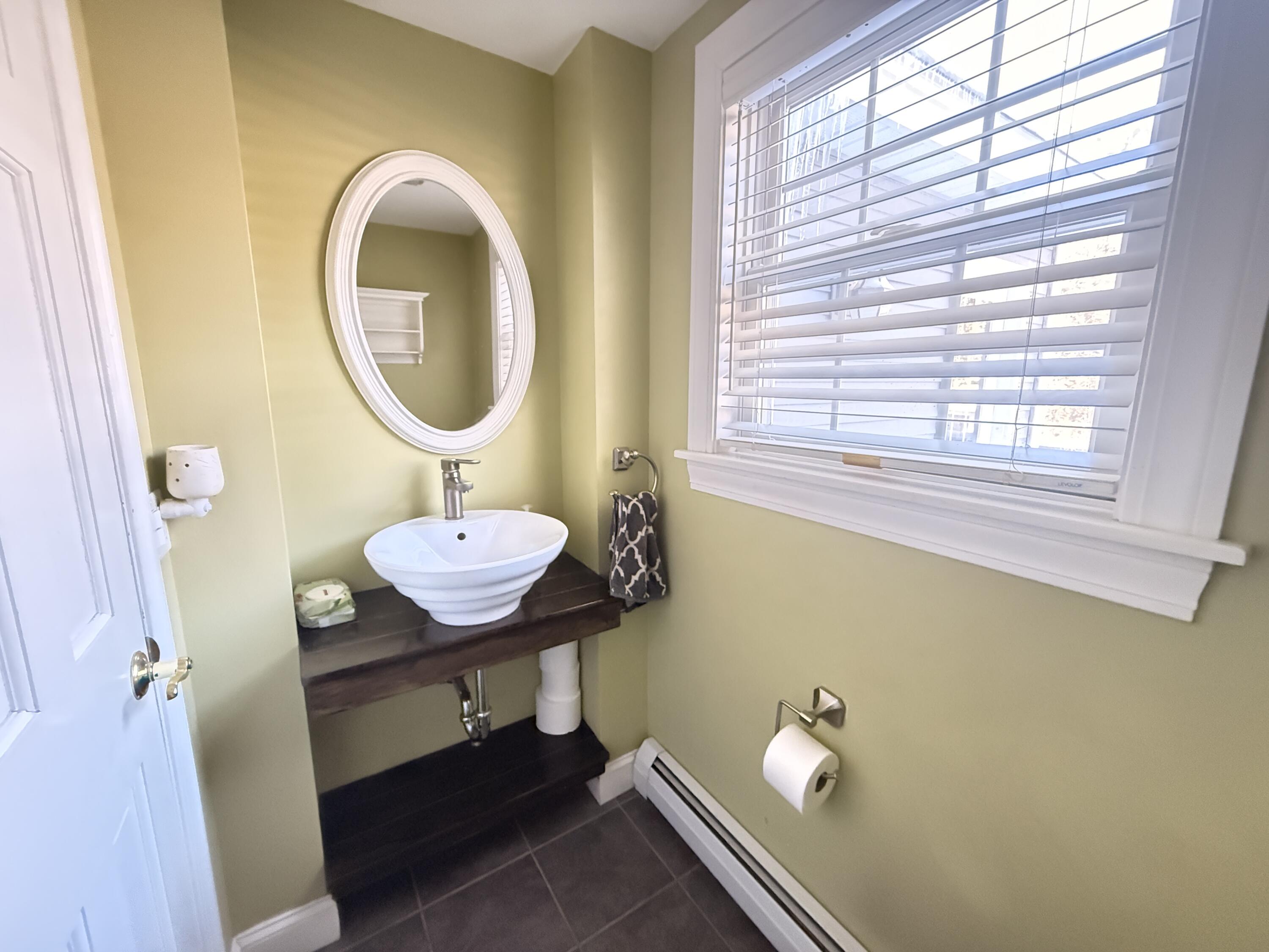 1 Eaton Drive Waterville, ME 04901 - Photo 18 of 33 1/2 Bath on first floor