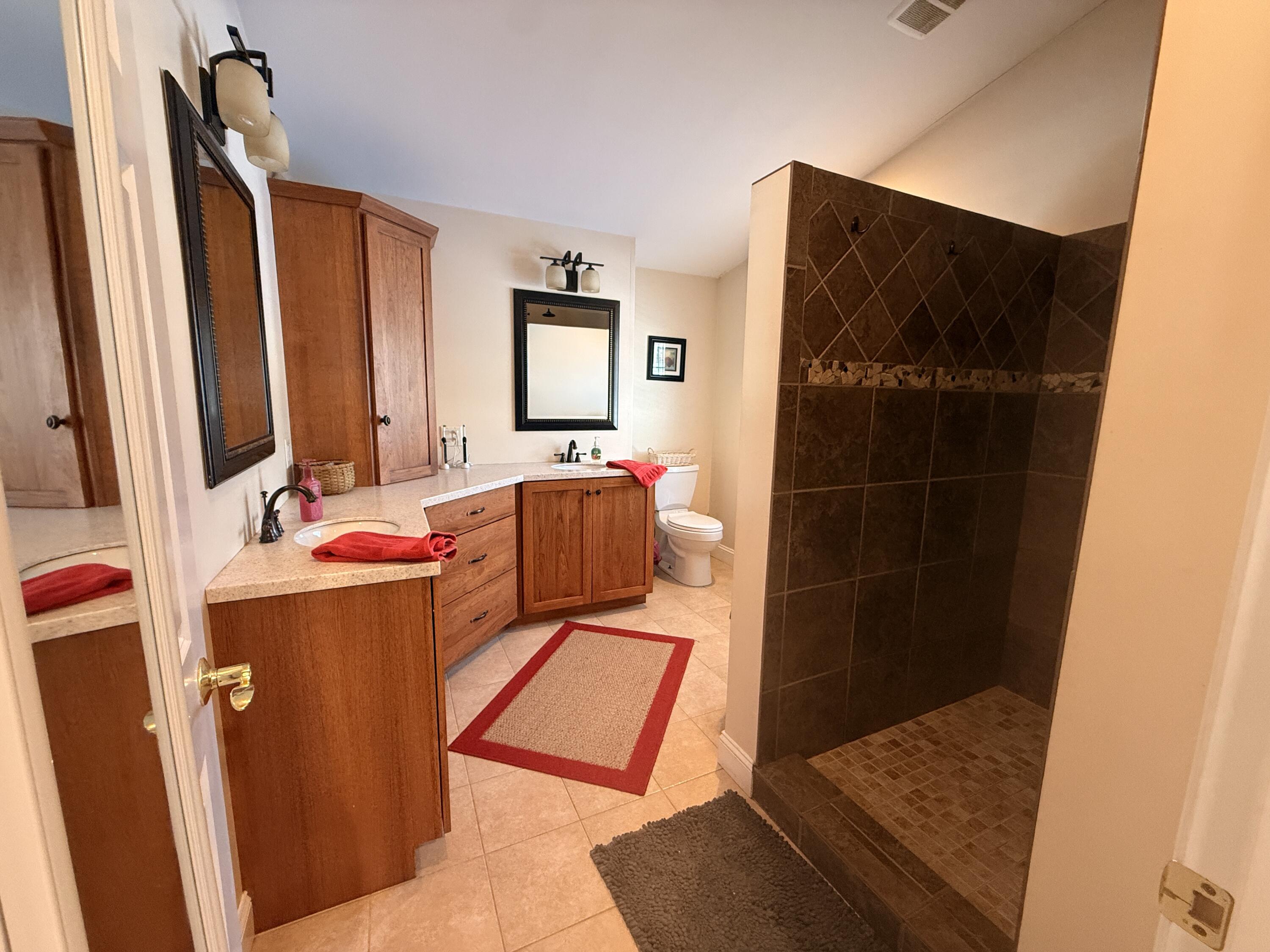 1 Eaton Drive Waterville, ME 04901 - Photo 24 of 33 Primary bath