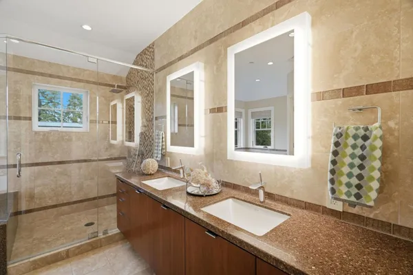 $6,688,000 | 633 Giralda Drive, Los Altos, CA 94024