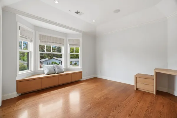 $6,688,000 | 633 Giralda Drive, Los Altos, CA 94024