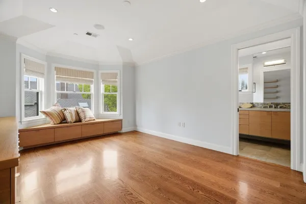 $6,688,000 | 633 Giralda Drive, Los Altos, CA 94024