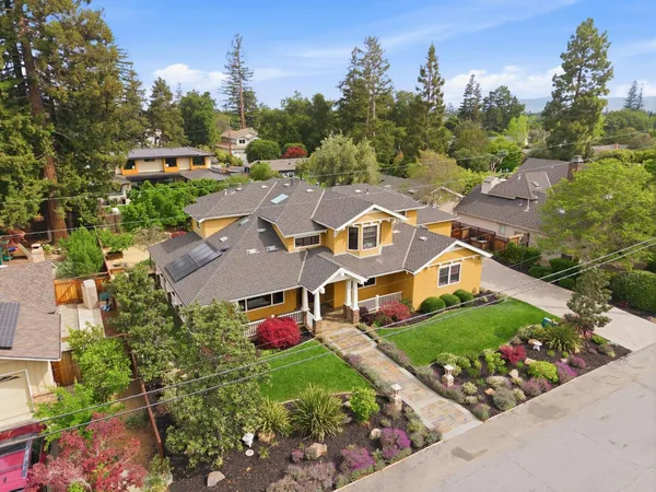 $6,688,000 | 633 Giralda Drive, Los Altos, CA 94024