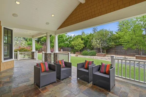 $6,688,000 | 633 Giralda Drive, Los Altos, CA 94024