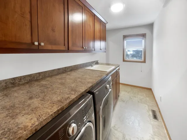 $736,000 | 1768 Belmont Avenue Northwest, Prior Lake, MN 55379