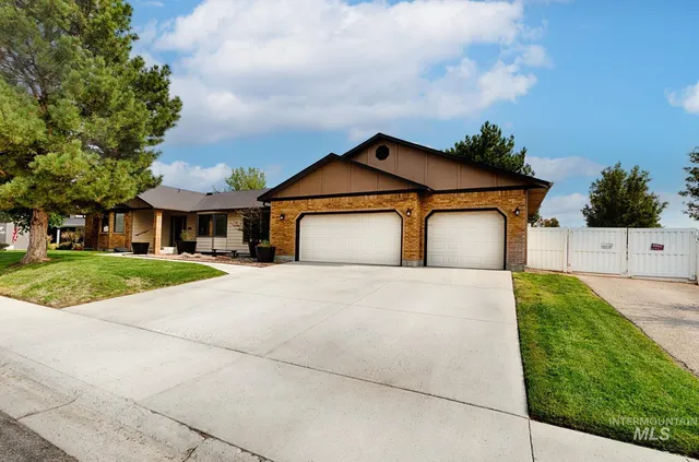 $680,000 | 1276 North Cambrick Drive, Kuna, ID 83634