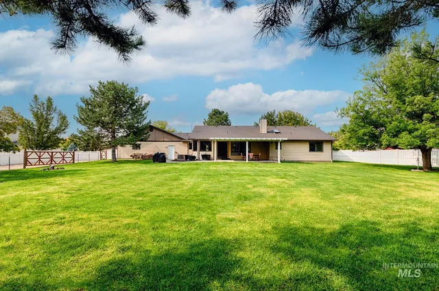 $680,000 | 1276 North Cambrick Drive, Kuna, ID 83634