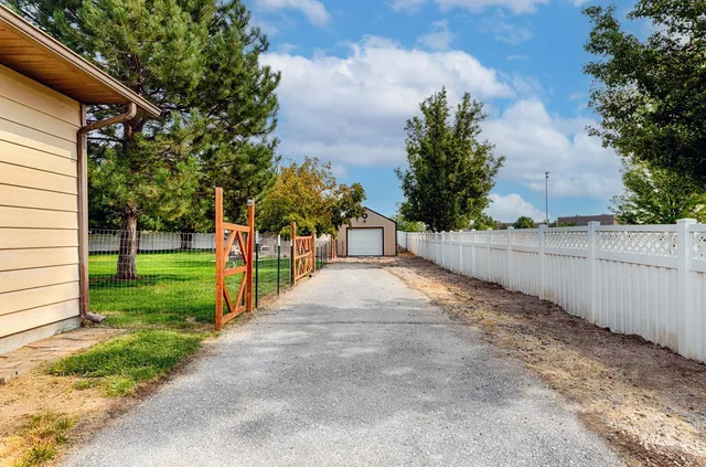 $680,000 | 1276 North Cambrick Drive, Kuna, ID 83634