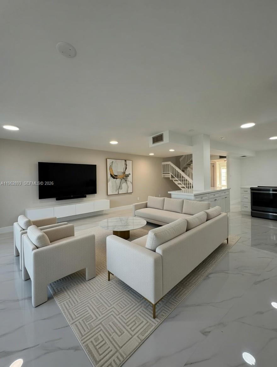 9719 North New River Canal Road, Unit 308 Plantation, FL 33324 - Photo 12 of 33