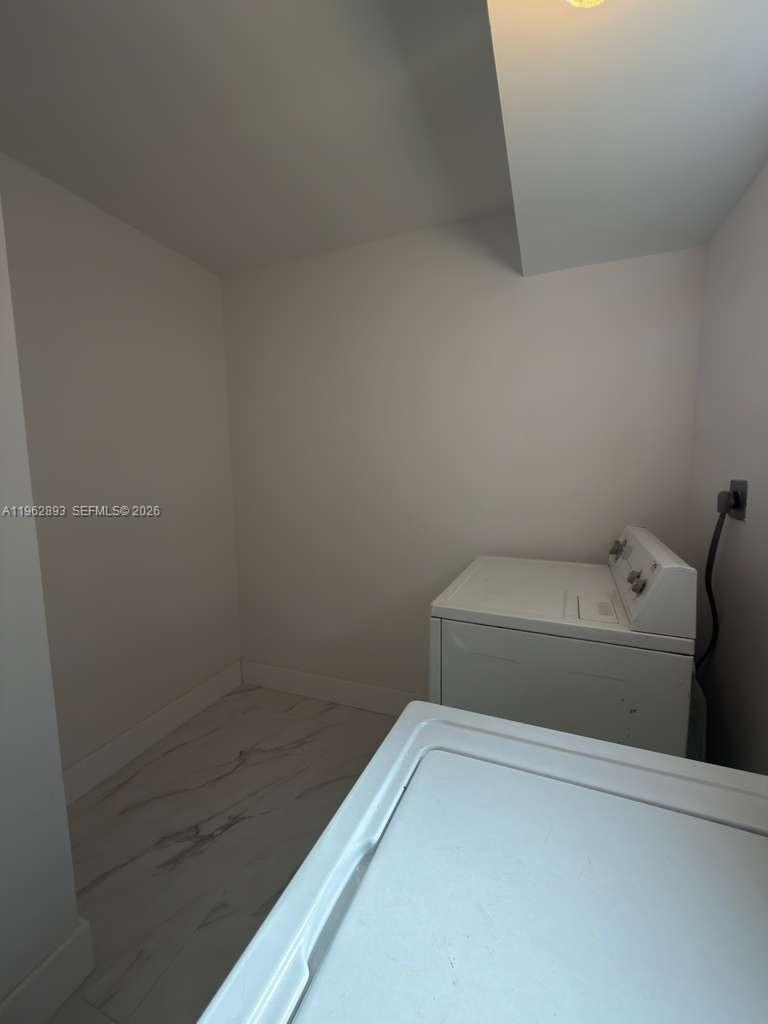 9719 North New River Canal Road, Unit 308 Plantation, FL 33324 - Photo 26 of 33