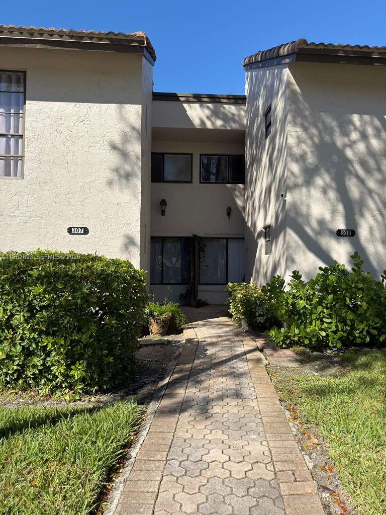 9719 North New River Canal Road, Unit 308 Plantation, FL 33324 - Photo 31 of 33