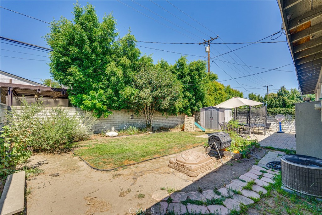 3513 Gondar Avenue Long Beach, CA 90808 - Photo 29 of 30 a view of a backyard with potted plants