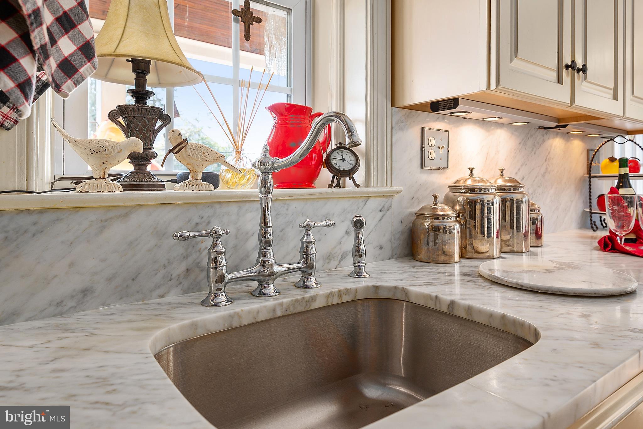 4217 Kensington Road Baltimore, MD 21229 - Photo 10 of 33 Gallery Image 10