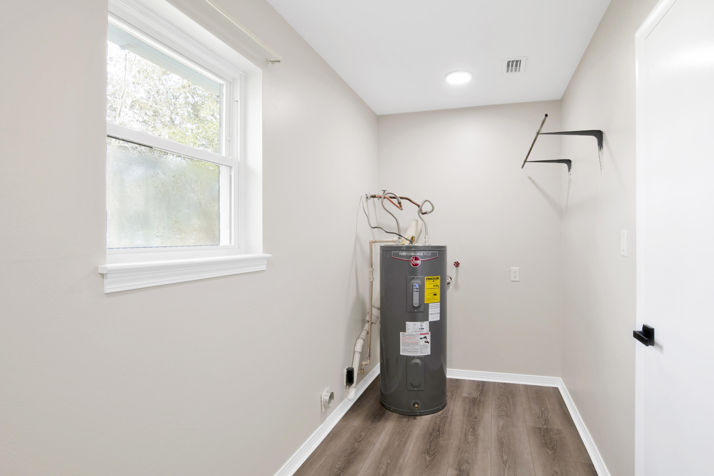 5621 Galvez Road Pensacola, FL 32507 - Photo 24 of 31