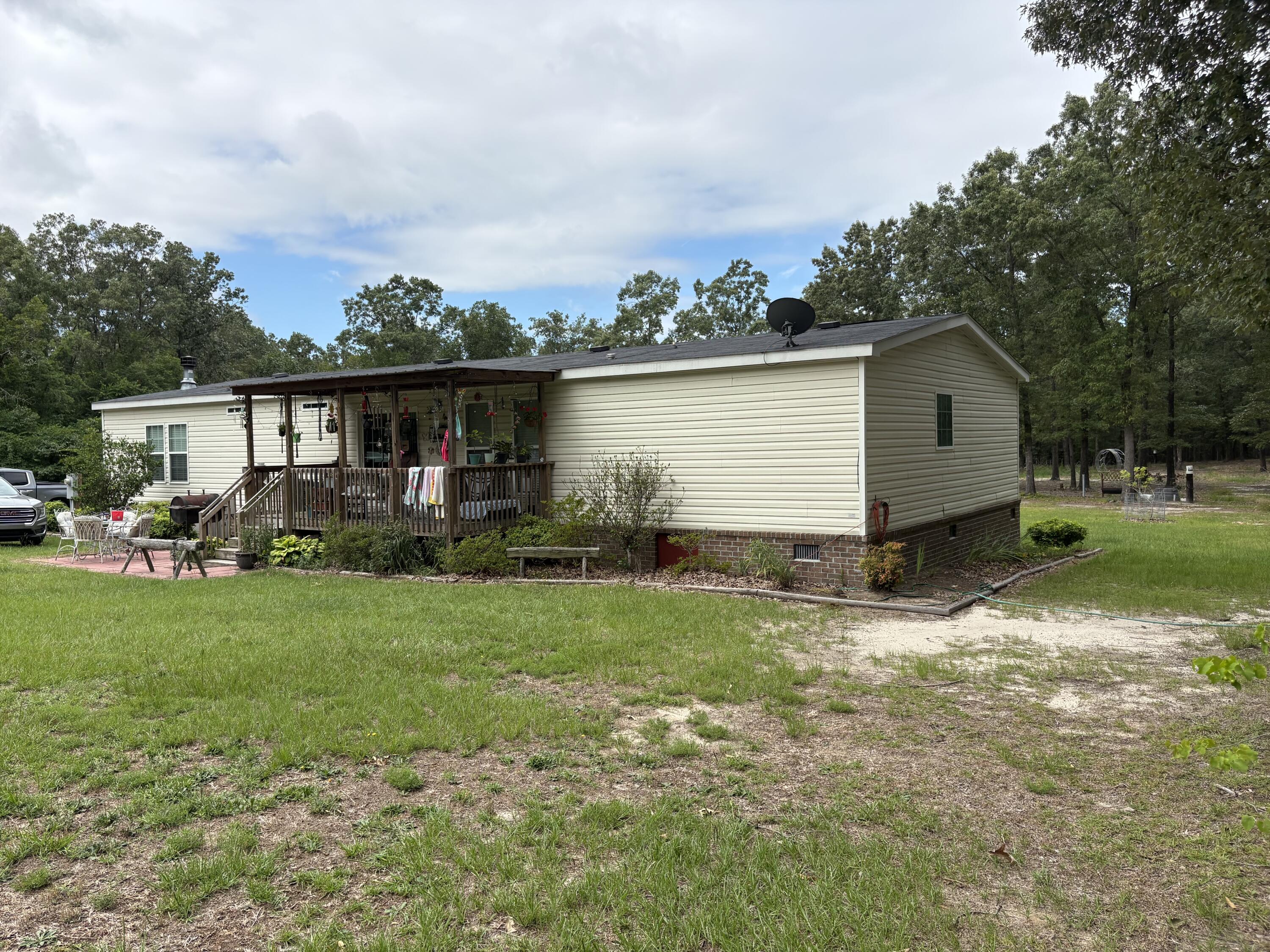 520 Springvale Road Bishopville, SC 29010 - Photo 5 of 31