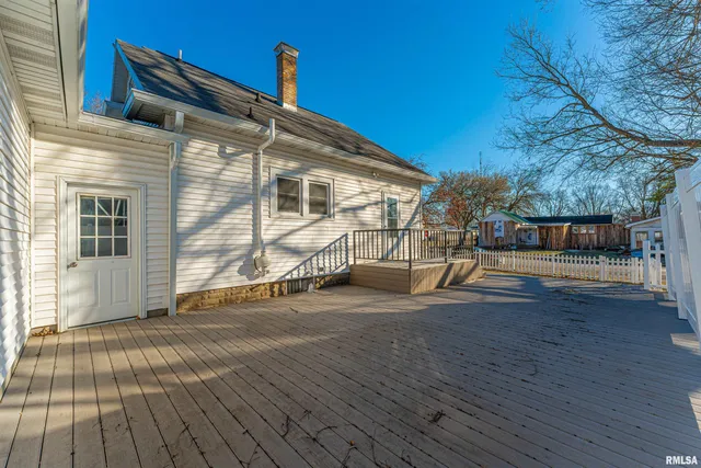 $189,000 | 201 North Elm Street, Lincoln, IL 62656